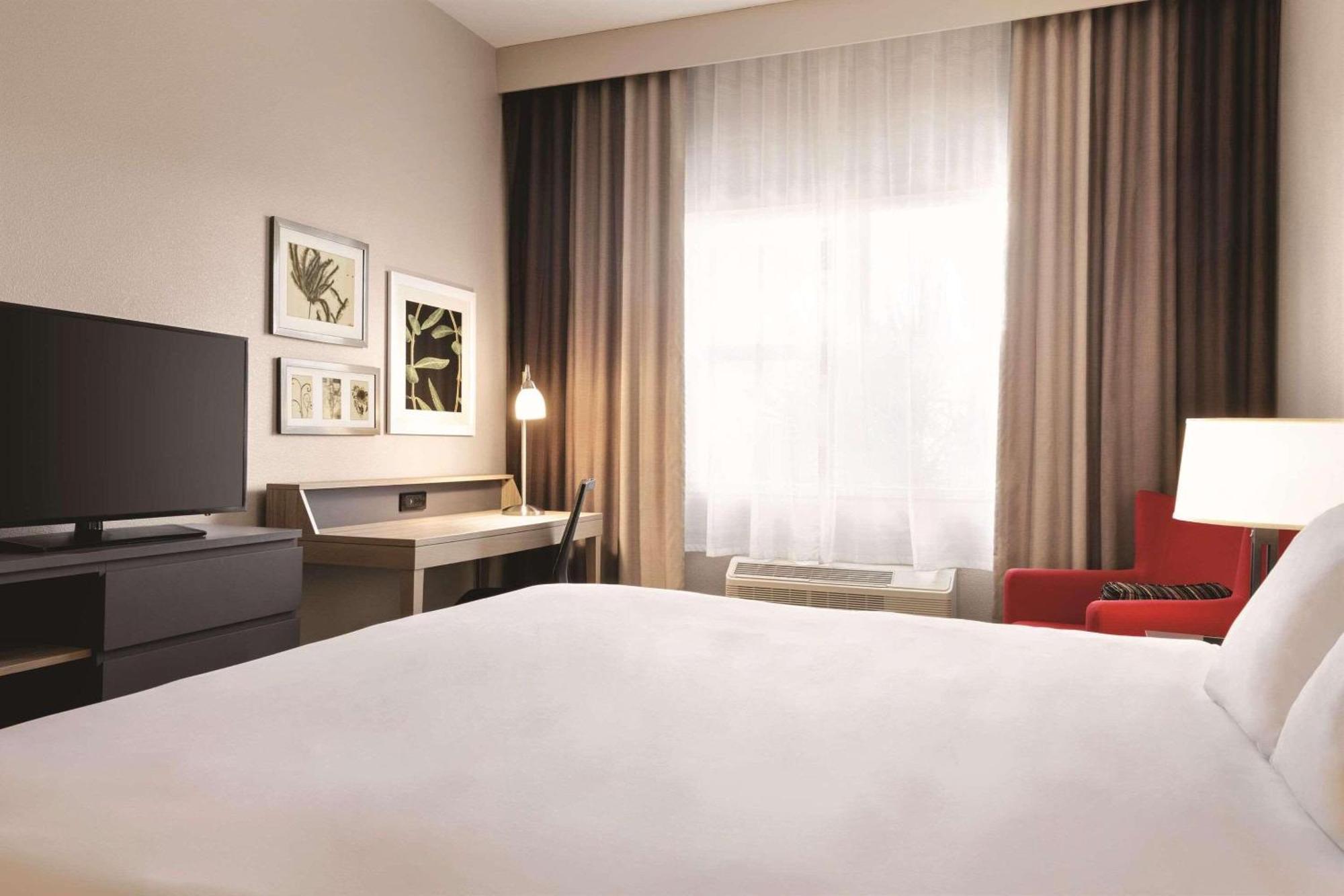 Country Inn & Suites By Radisson, Bradenton-Lakewood-Ranch, Fl ภายนอก รูปภาพ