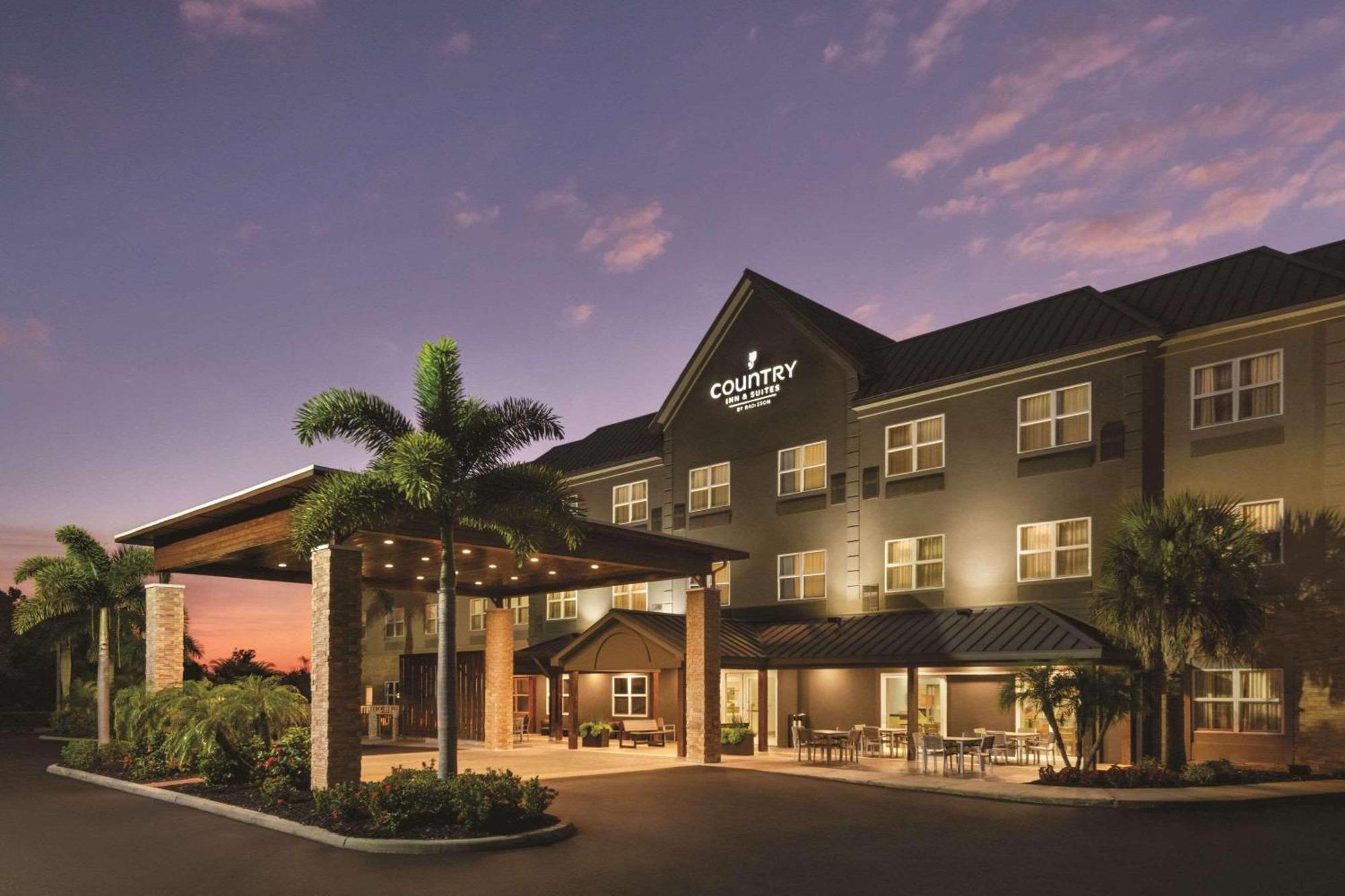 Country Inn & Suites By Radisson, Bradenton-Lakewood-Ranch, Fl ภายนอก รูปภาพ